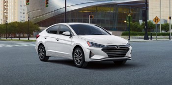 HYUNDAI ELANTRA ou similaire